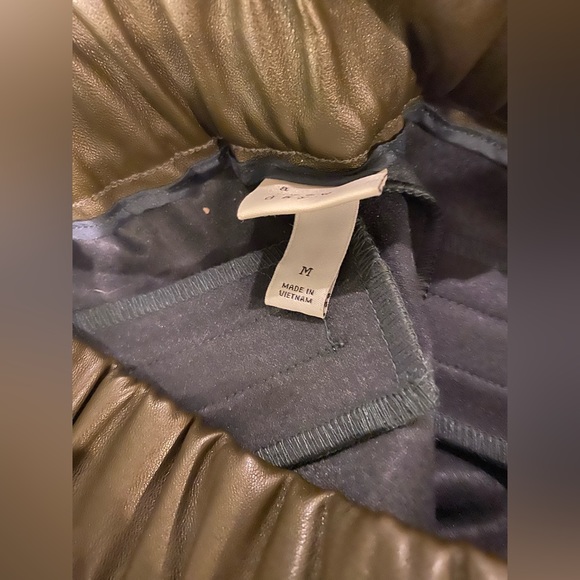 A New Day Green Ankle Faux leather Pants Size M (8/10) - Picture 5 of 8